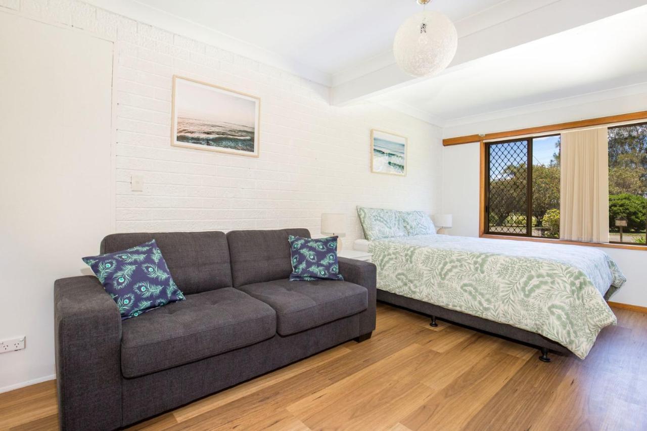 Time And Tide Pet Friendly 1 Min Walk To Beach Villa Culburra Beach Exterior photo